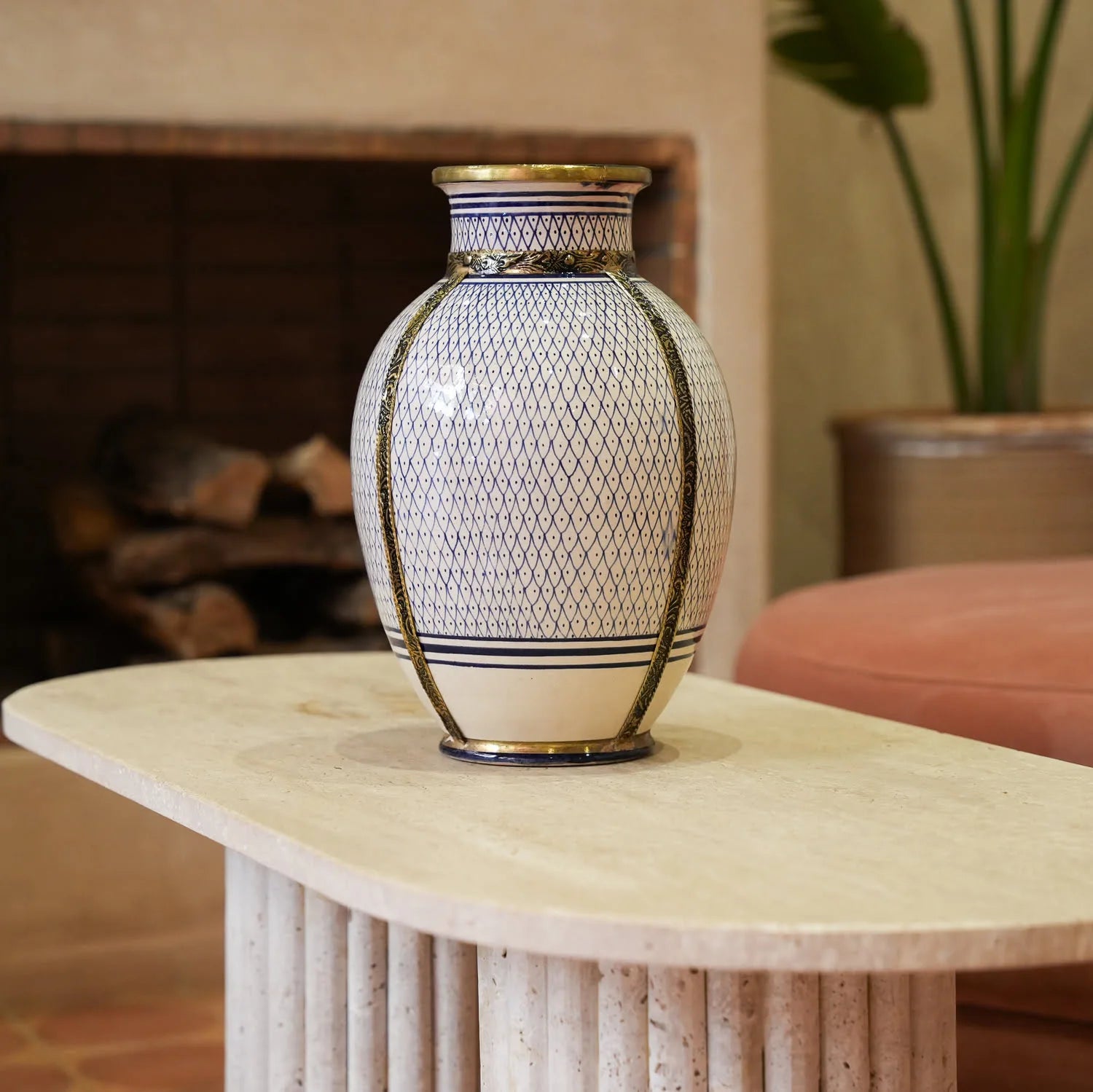 vase-ceramique-iskara-_collection-khamira-jadnart