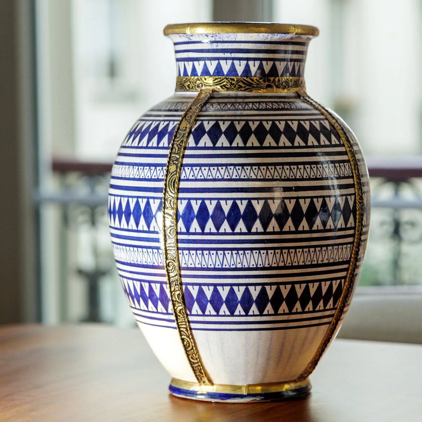 vase-ceramique-saphir-collection-khamira-jadnart-03