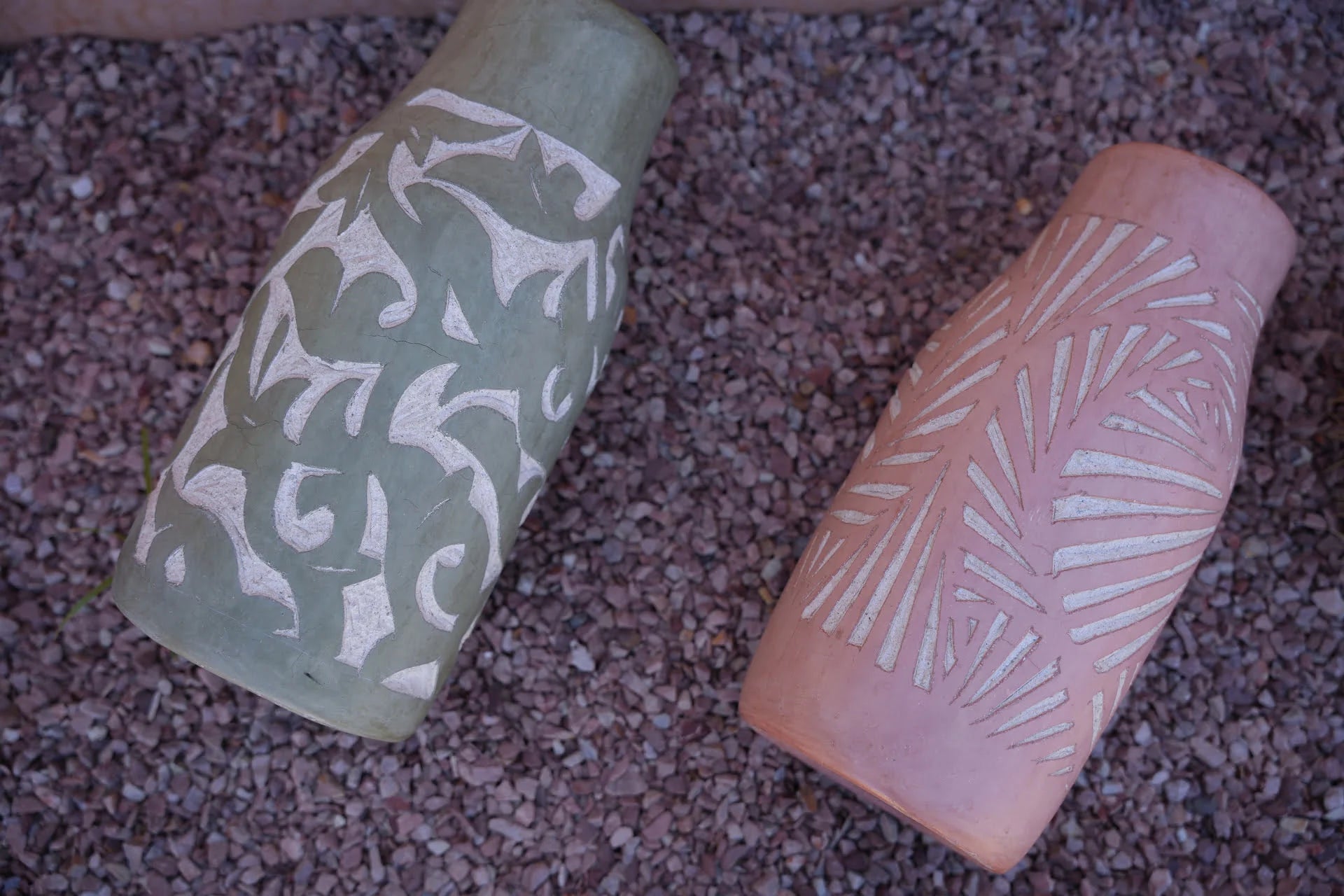 vases-artisanaux-de-la-collection-terra-jadnart